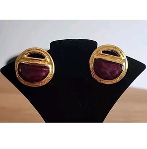 Vintage  Hanae Mori Clip Earings